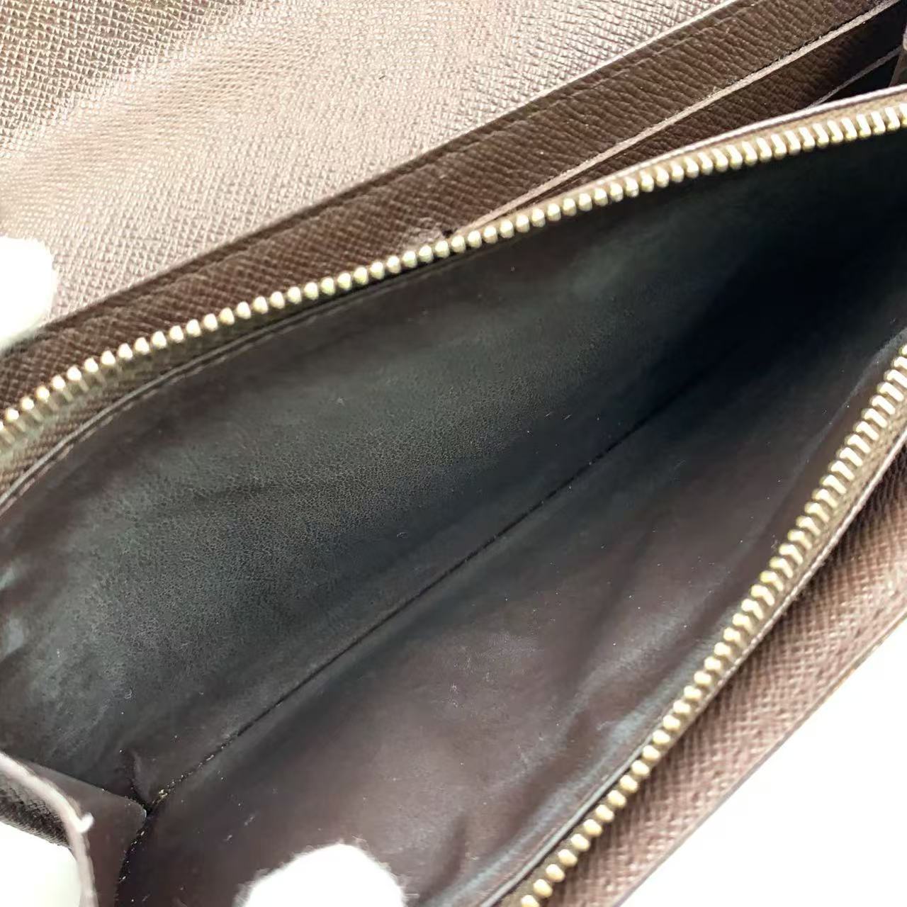 LOUIS VUITTON SARAH WALLET IN DAMIER EBENE CANVAS