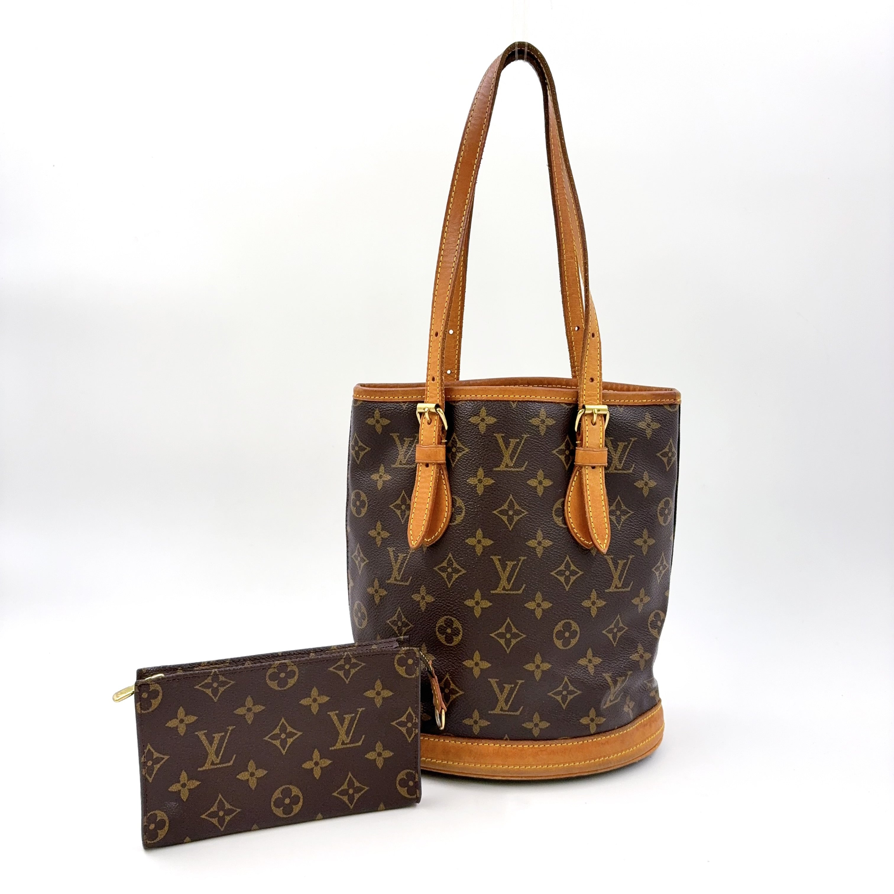 LOUIS VUITTON BUCKET BAG WITH ACCESSORIES ON CHAIN