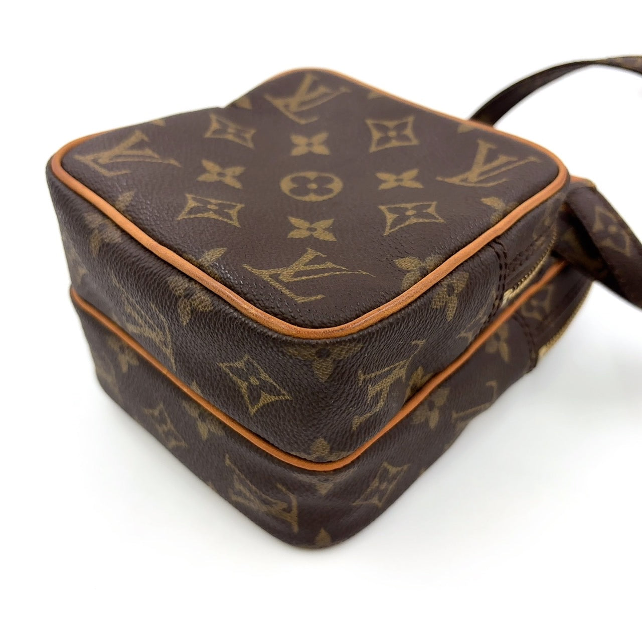 LOUIS VUITTON MINI AMAZONE MONOGRAM