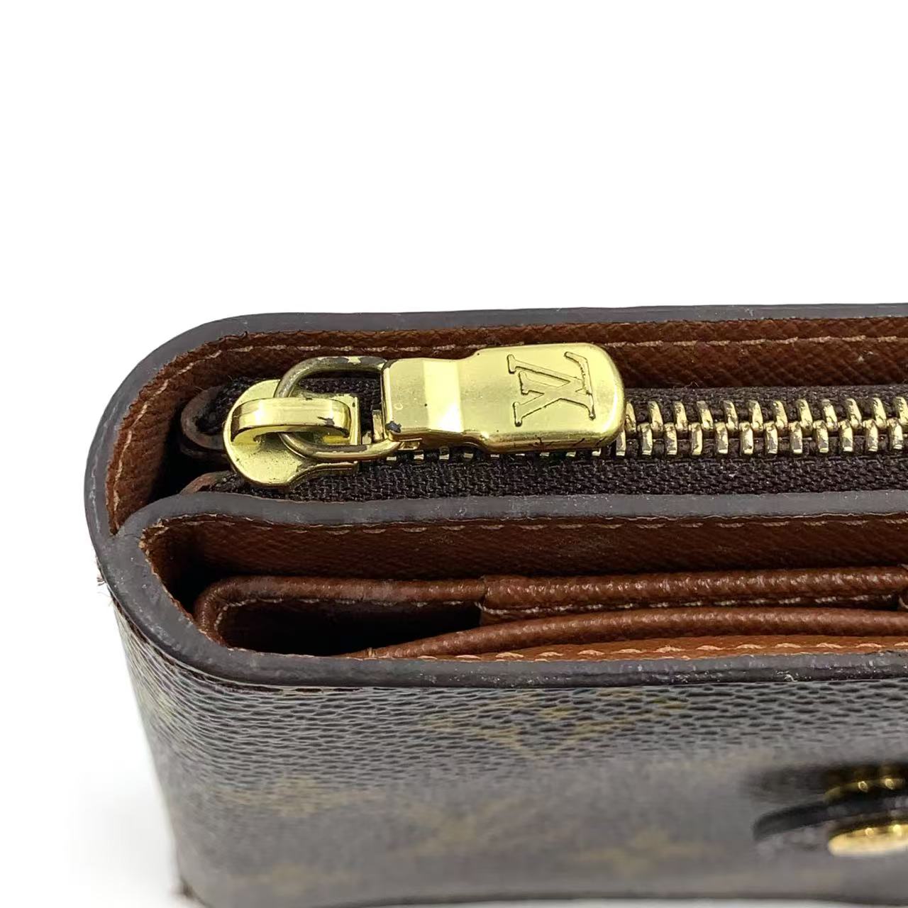 LOUIS VUITTON COMPACT MONOGRAM BIFOLD WALLET