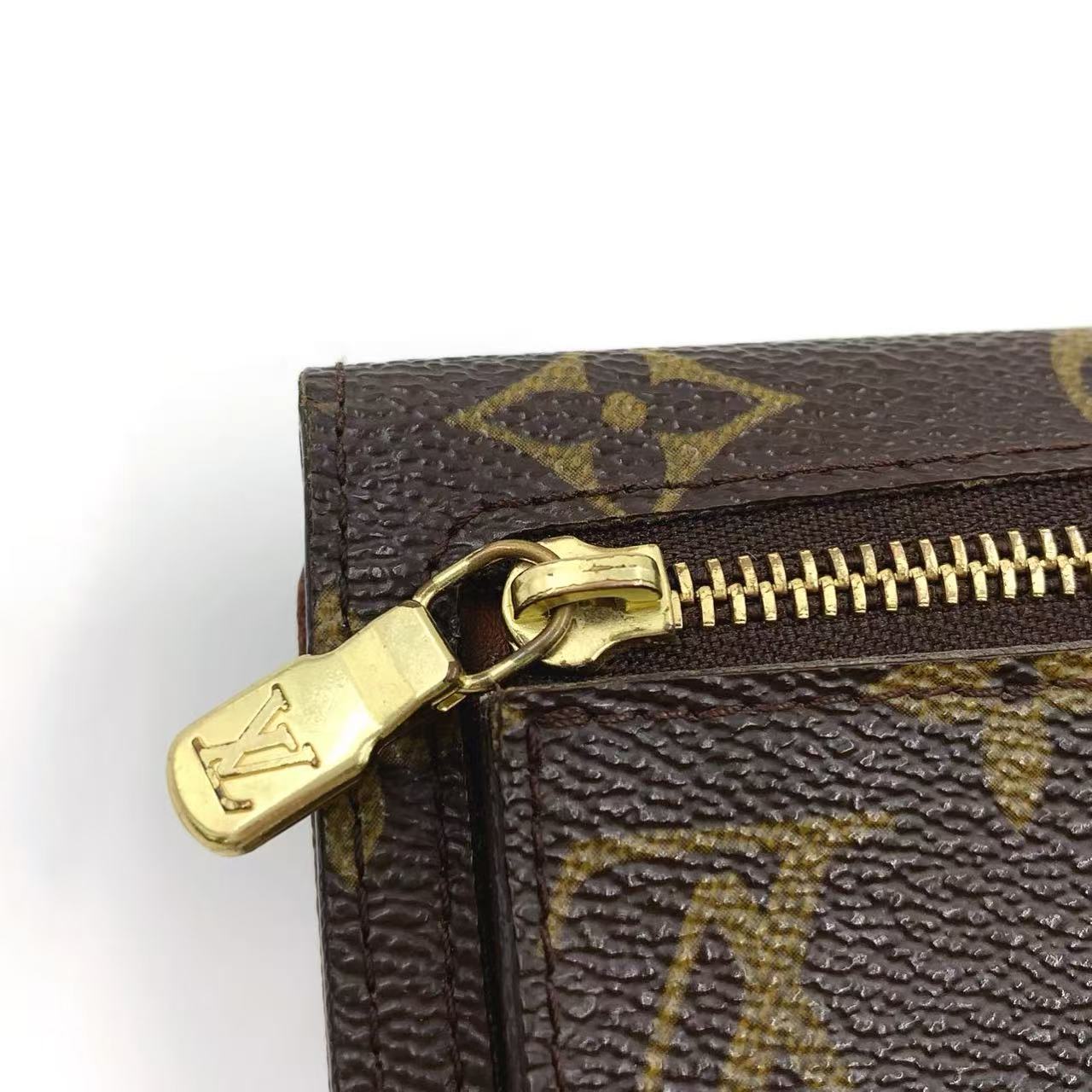 LOUIS VUITTON PORTEFEUIL KOALA TRIFOLD MONOGRAM WALLET