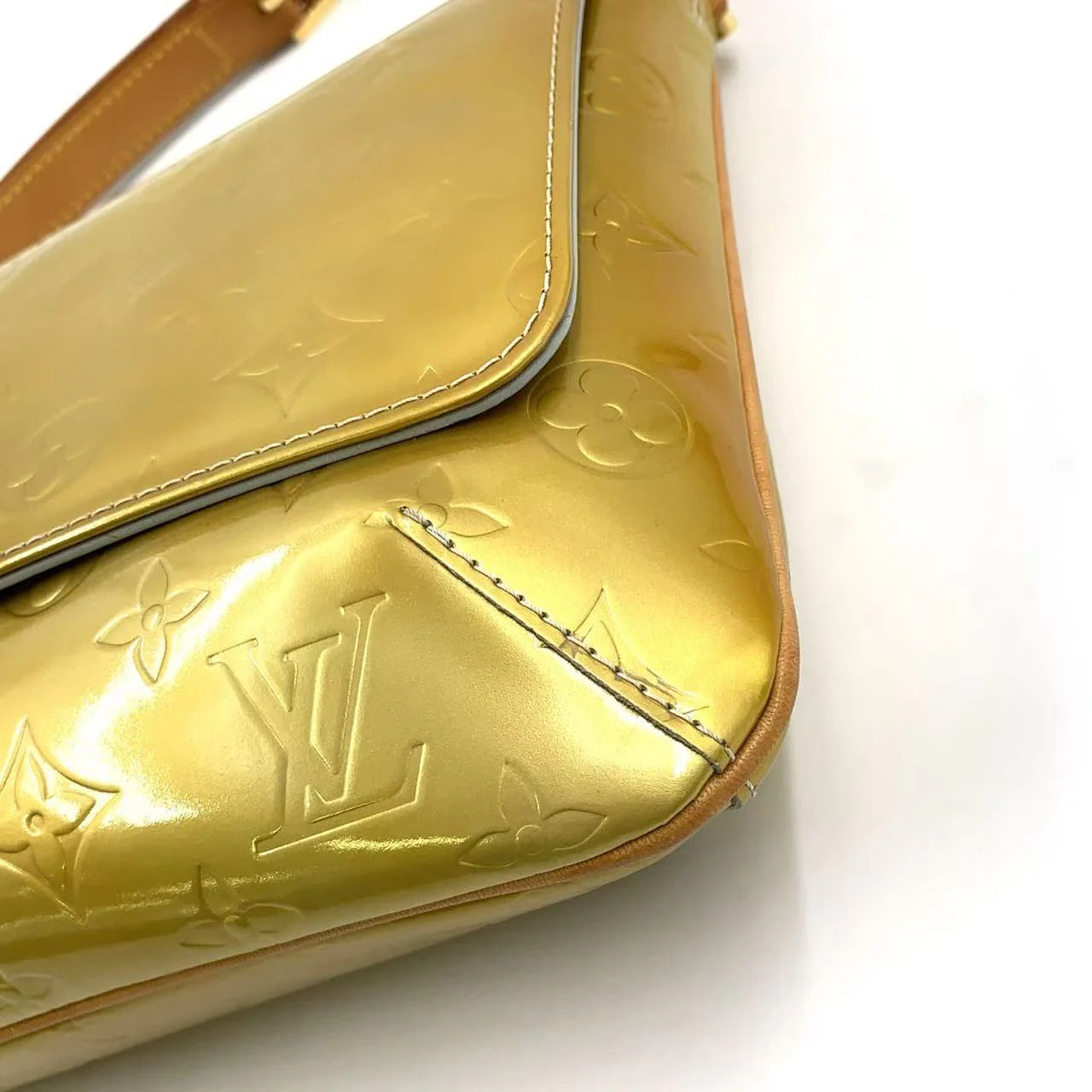 LOUIS VUITTON THOMPSON STREET SHOULDER BAG GOLD LEATHER GOLD