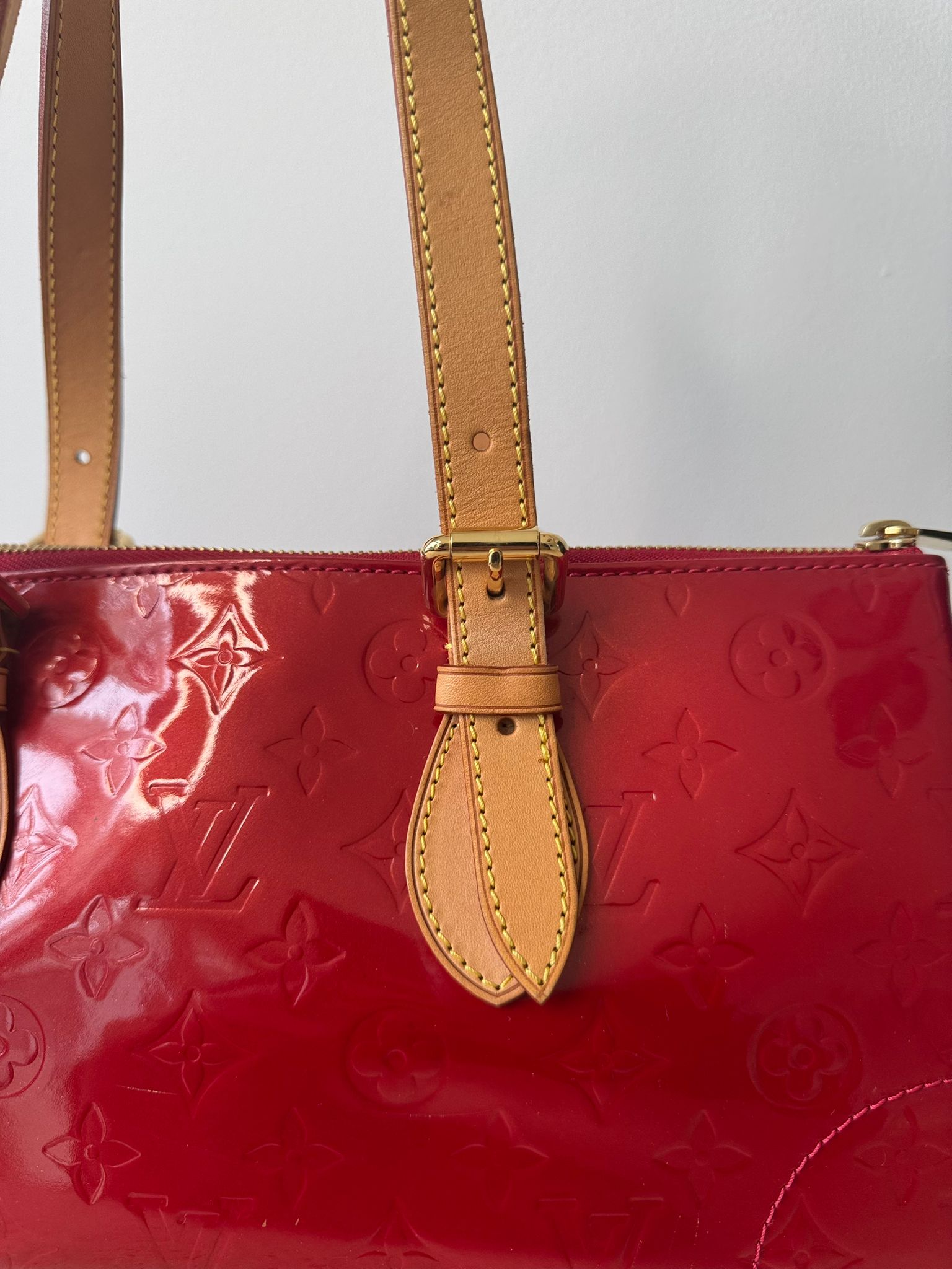 LOUIS VUITTON ROSEWOOD VERNIS RED AVENUE BAG