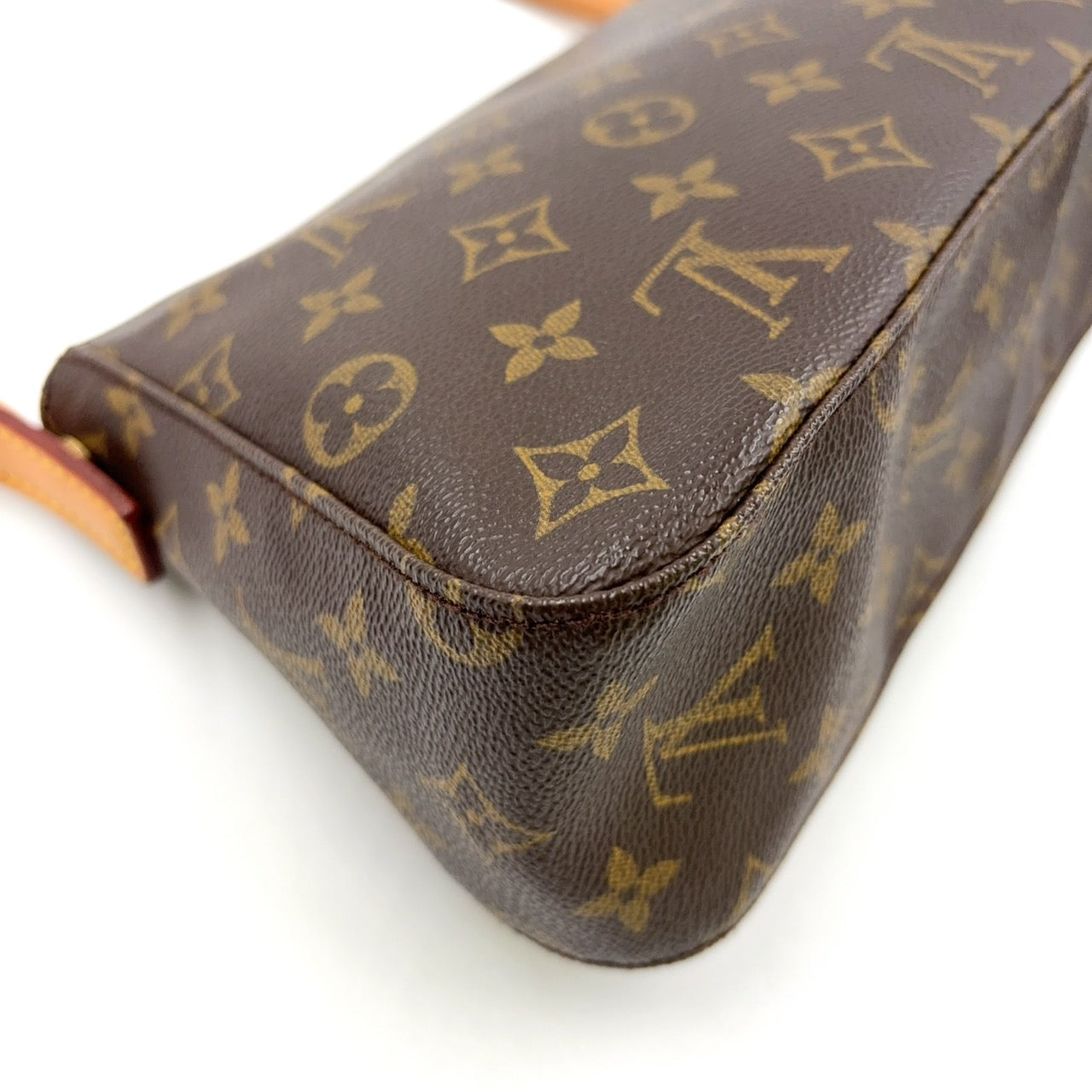 LOUIS VUITTON MINI LOOPING HANDBAG