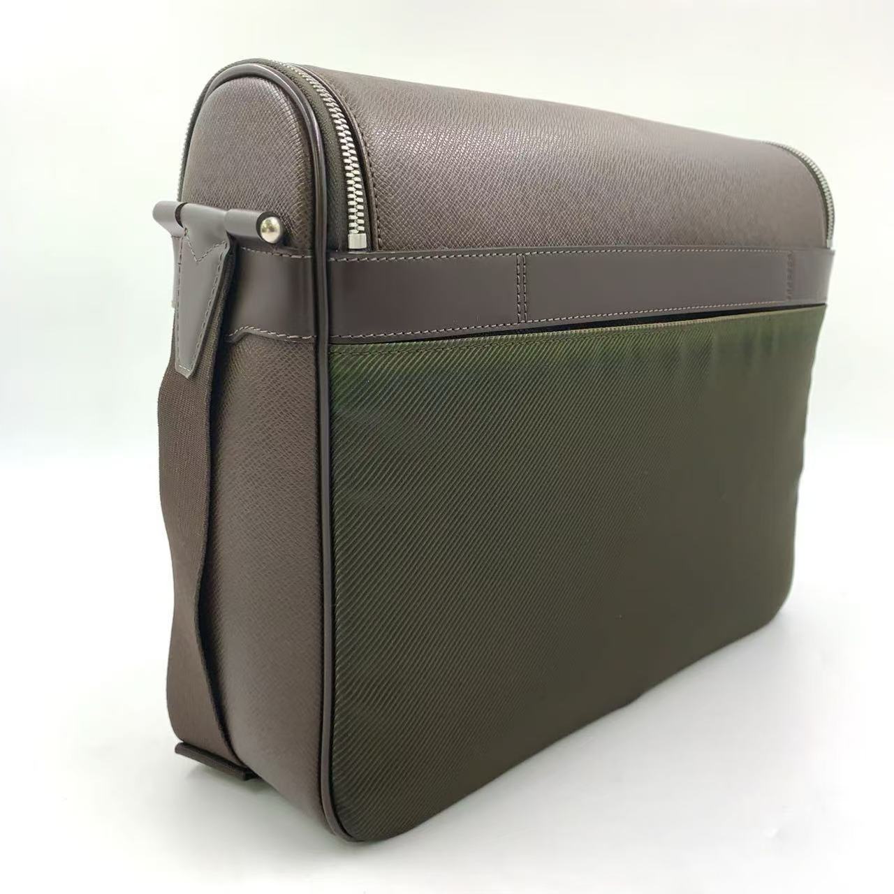 LOUIS VUITTON TAIMYR TAIGA GRIZZLY BEAR SHOULDER BAG