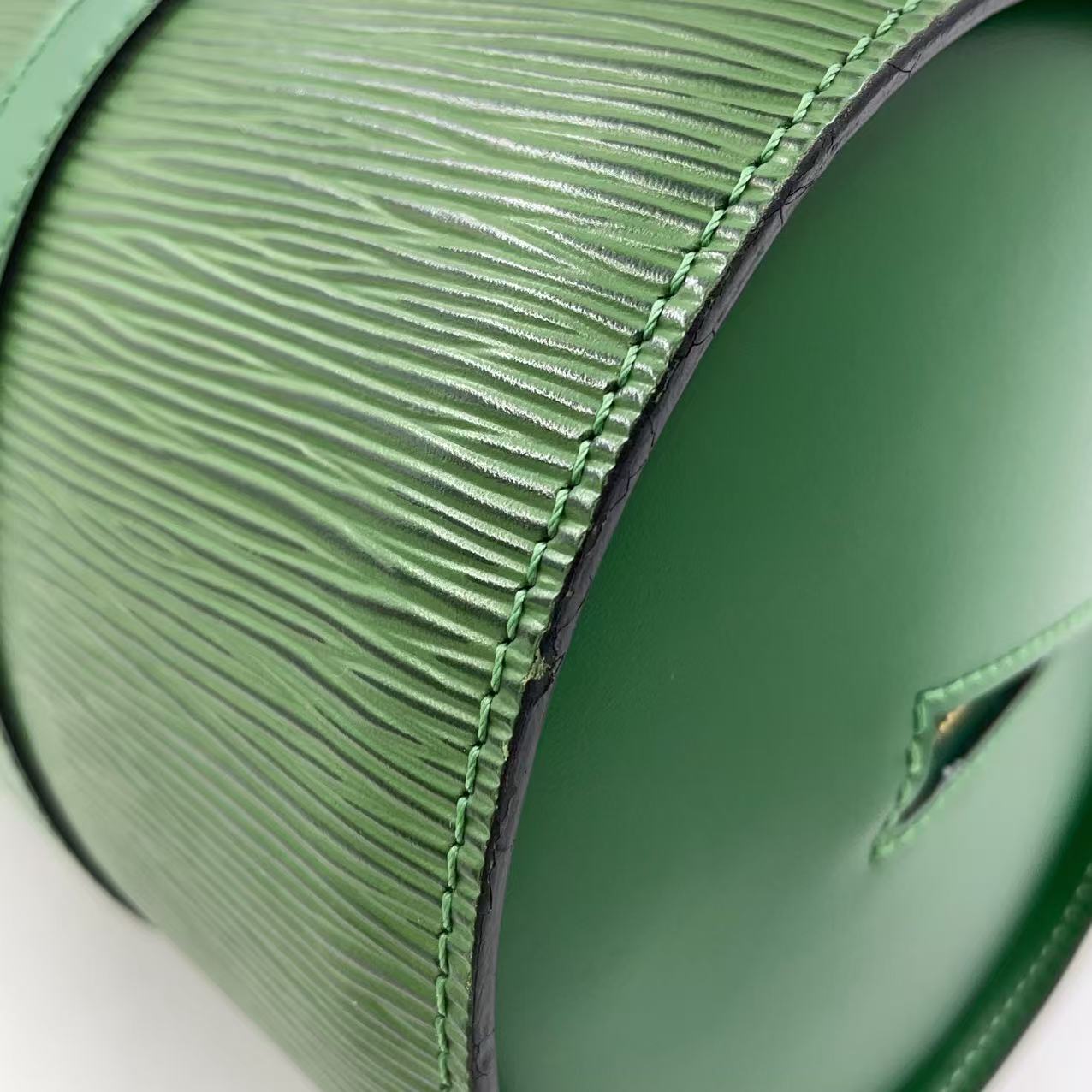 LOUIS VUITTON SOUFFLOT EPI BORNEO GREEN HANDBAG