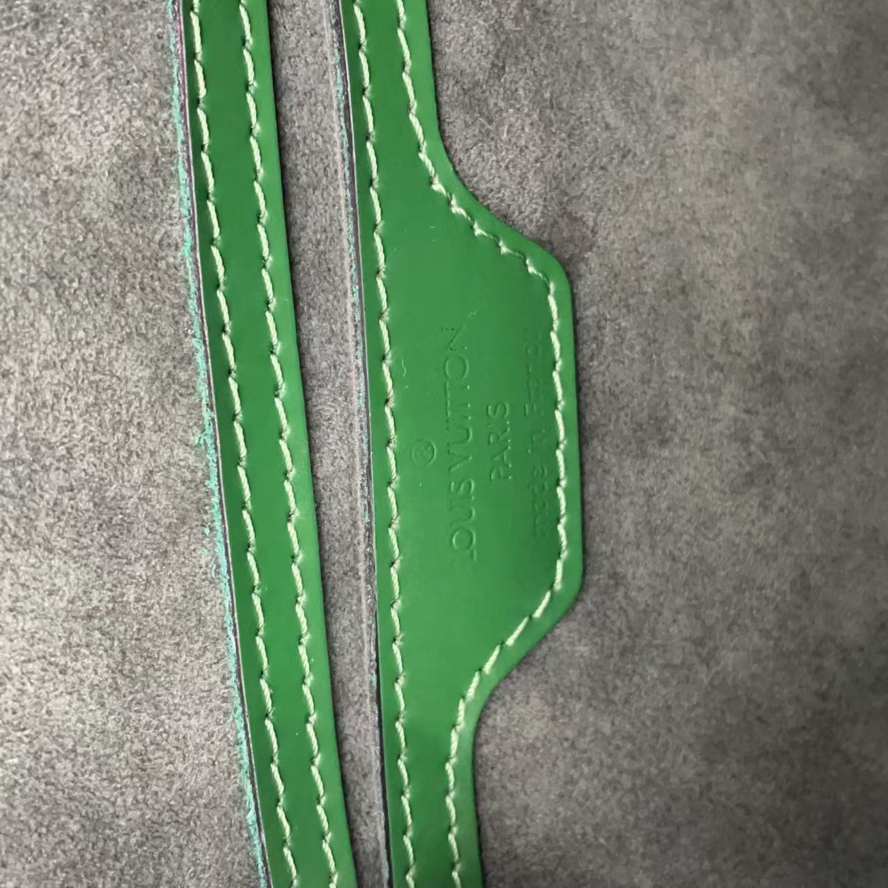 LOUIS VUITTON SOUFFLOT EPI BORNEO GREEN HANDBAG