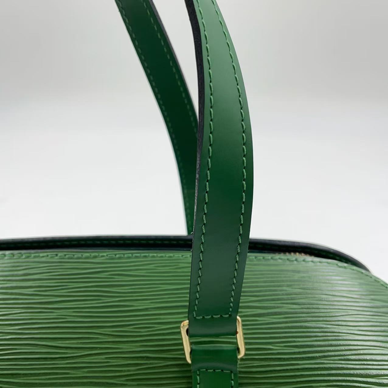 LOUIS VUITTON SOUFFLOT EPI BORNEO GREEN HANDBAG