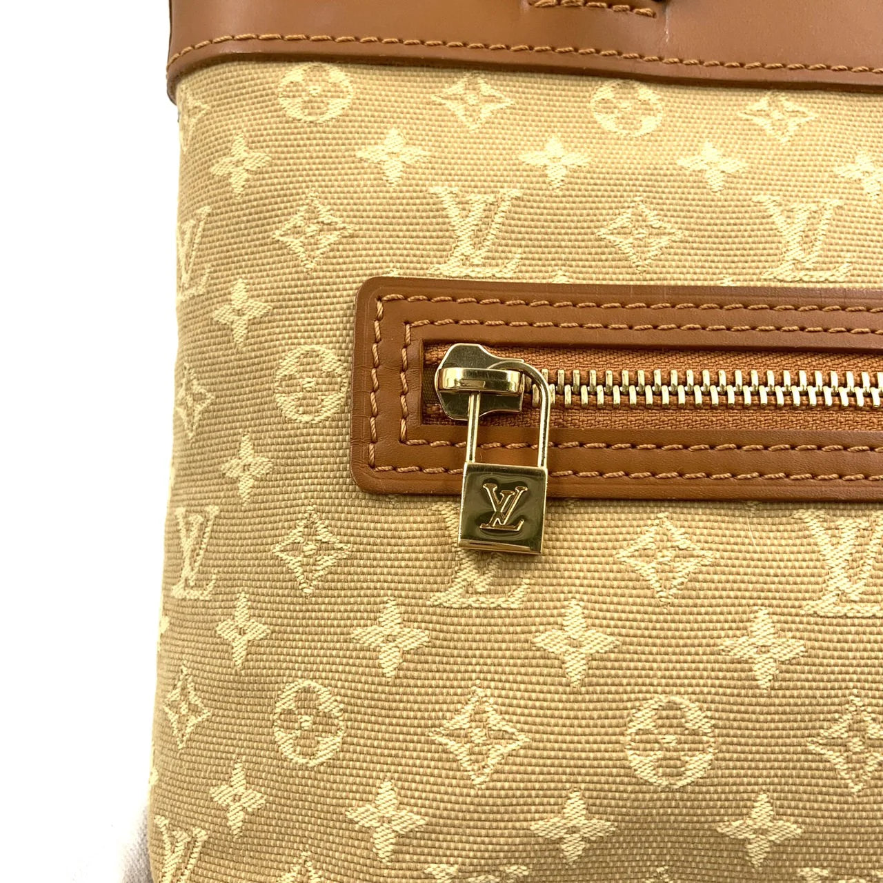 LOUIS VUITTON LUCILLE PM MONOGRAM MINI HANDBAG